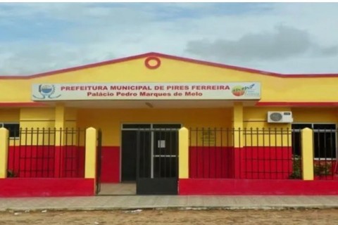 MPCE deflagra Operação Espectro para investigar suspeita de irregularidades em contratos de máquinas pesadas em Pires Ferreira